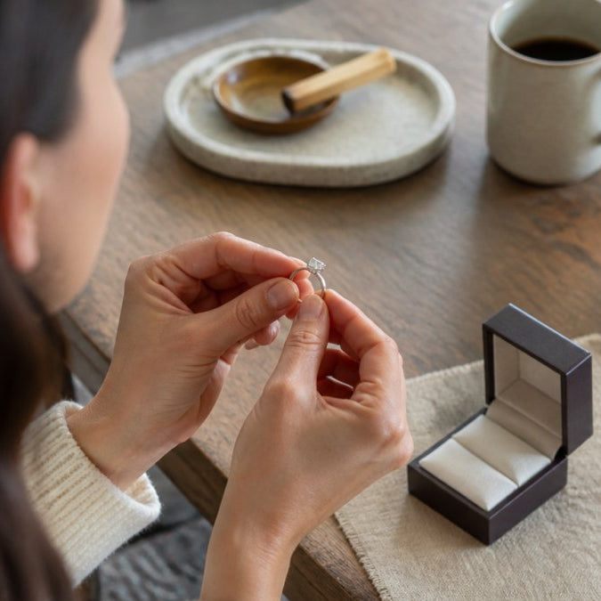 Buying Engagement Rings Online Safely: A 2026 Guide