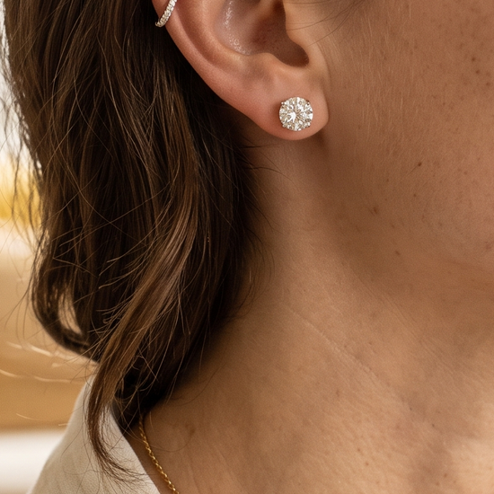 Natural Diamond Stud Earrings: The Complete Buying Guide