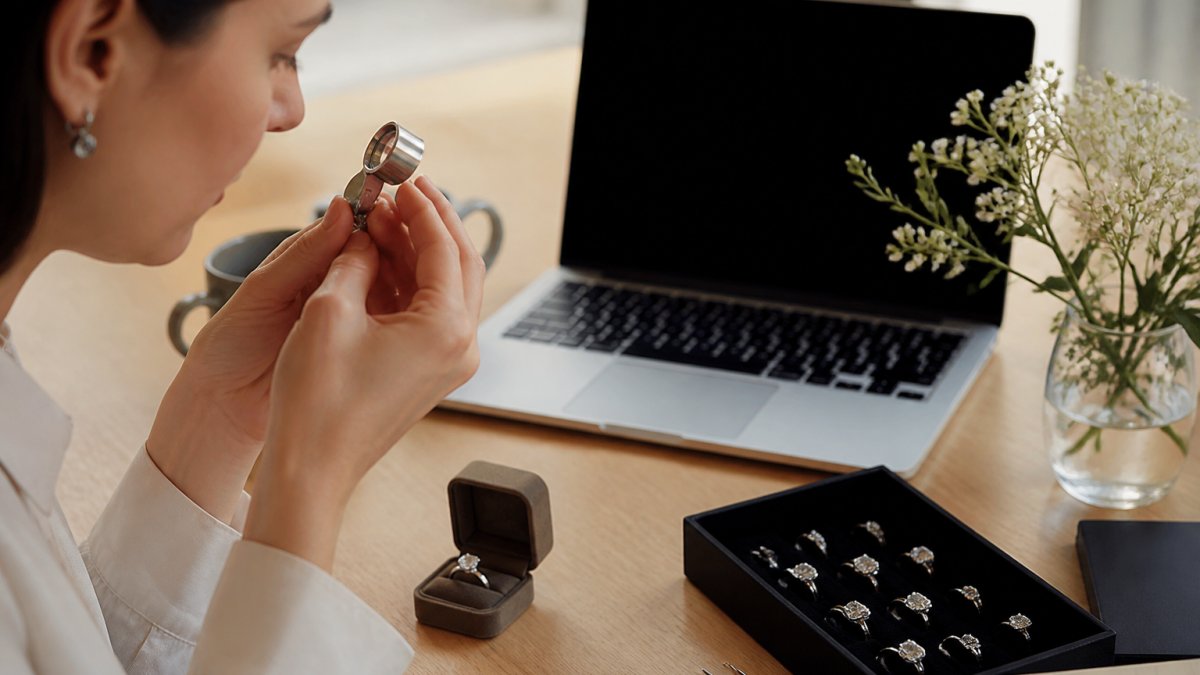 Is It Safe to Buy Jewelry Online? A 2026 Guide