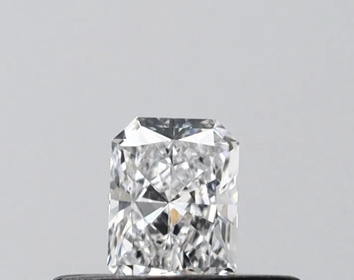 0.21ct Radiant Lab Grown Diamond (Colour D, Clarity VVS2, IGI Certified)