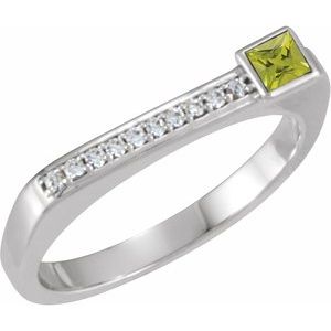 Ladies Natural Peridot Natural Diamond Stackable Ring (I1, G-H) — Sterling Silver