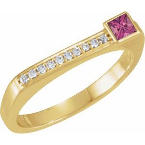 Ladies Natural Pink Tourmaline Natural Diamond Stackable Ring (I1, G-H) — 14K Yellow Gold