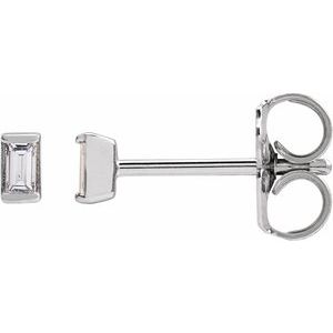 Ladies Natural Diamond Stud Earrings (Si2-Si3, G-H) — Platinum