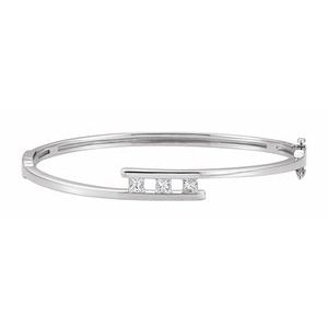 Ladies Natural Diamond Bangle 6 1/ Bracelet (I1, G-H) — 14K White Gold