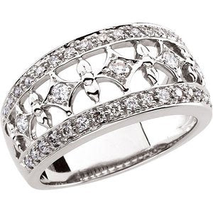 Ladies Natural Diamond Ring (I1, H+) — 14K White Gold
