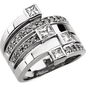 Ladies Natural Diamond Right Hand Ring (I1, G-H) — 14K White Gold