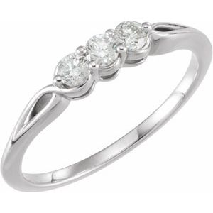 Ladies Natural Diamond Three-Stone Ring (I1, G-H) — Platinum