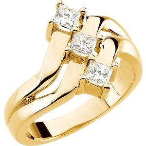 Ladies Natural Diamond Right Hand Ring (I1, G-H) — 14K Yellow Gold