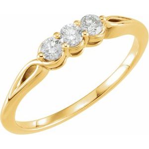 Ladies Natural Diamond Three-Stone Ring (I1, G-H) — 14K Yellow Gold