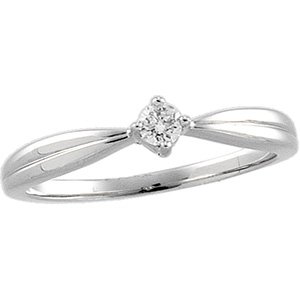 Ladies Natural Diamond Ring (I1, G-H) — 14K White Gold