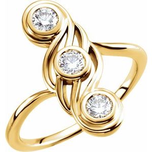 Ladies Natural Diamond Three-Stone Ring (I1, G-H) — 14K Yellow Gold