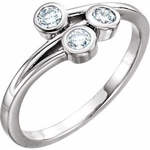 Ladies Natural Diamond Three-Stone Ring (I1, G-H) — 14K Rose Gold