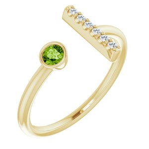 Ladies Natural Peridot Natural Diamond Bar Ring (I1, G-H) — 14K Yellow Gold