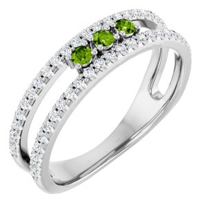 Ladies Natural Peridot Natural Diamond Ring (SI2-SI3, G-H) — Platinum