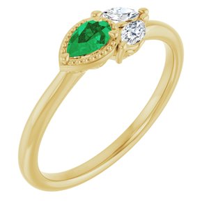 Ladies Natural Emerald Natural Diamond Ring (I1, G-H) — 14K Yellow Gold