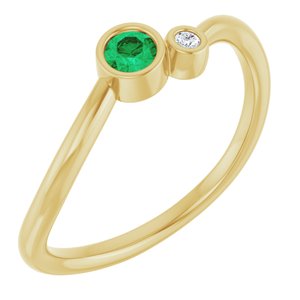 Ladies 3 mm Natural Emerald Natural Diamond Ring (I1, G-H) — 14K Yellow Gold