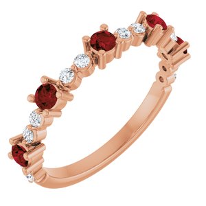 Ladies Natural Mozambique Garnet Natural Diamond Ring (I1, G-H) — 14K Rose Gold