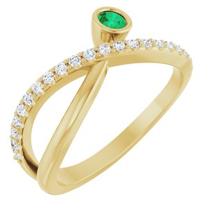 Ladies Natural Emerald Natural Diamond Ring (I1, G-H) — 14K Yellow Gold