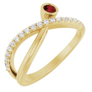 Ladies Natural Mozambique Garnet Natural Diamond Ring (I1, G-H) — 14K Yellow Gold