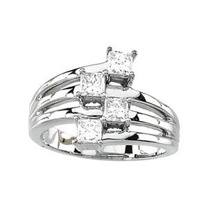 Ladies Natural Diamond Right Hand Ring (I1, G-H) — 14K Yellow Gold