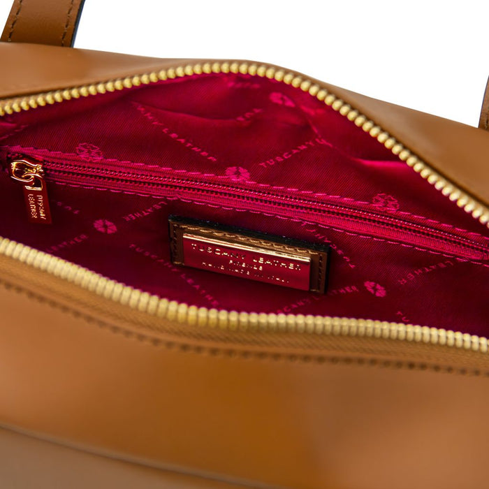 Eclaire - Leather shoulder bag (TL142581)