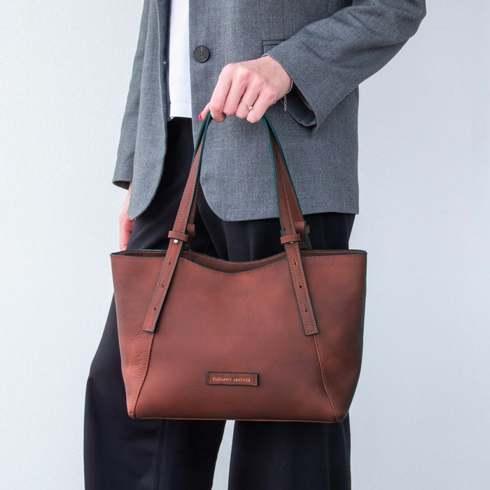 Libra - Leather shoulder bag (TL142562)