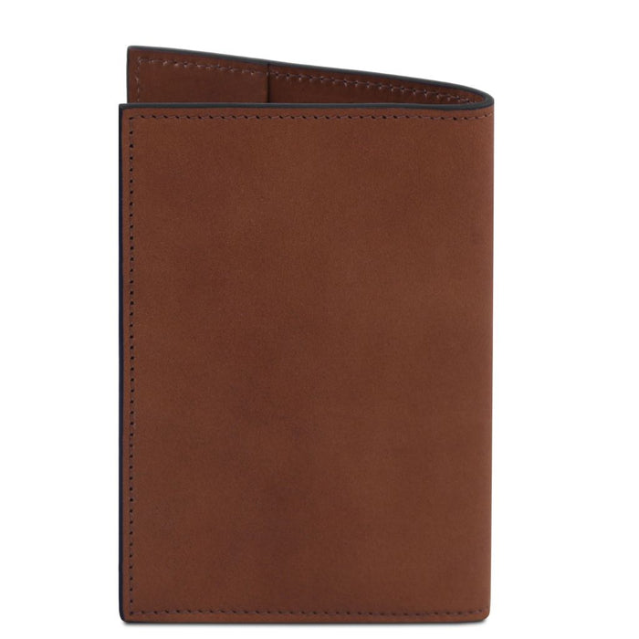 Leather passport cover (TL142605)