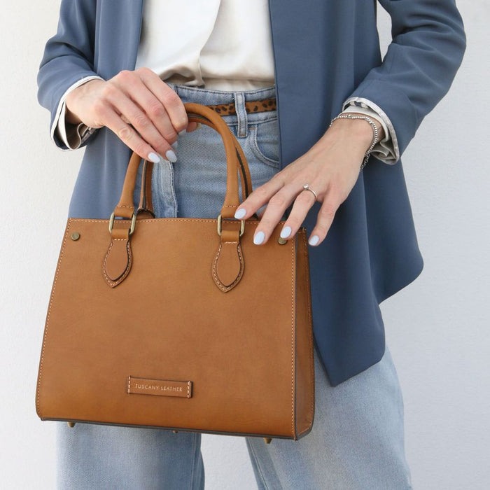 Dama - Leather handbag (TL142564)