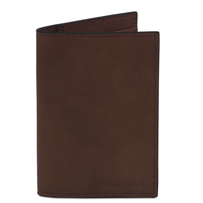 Leather passport cover (TL142605)