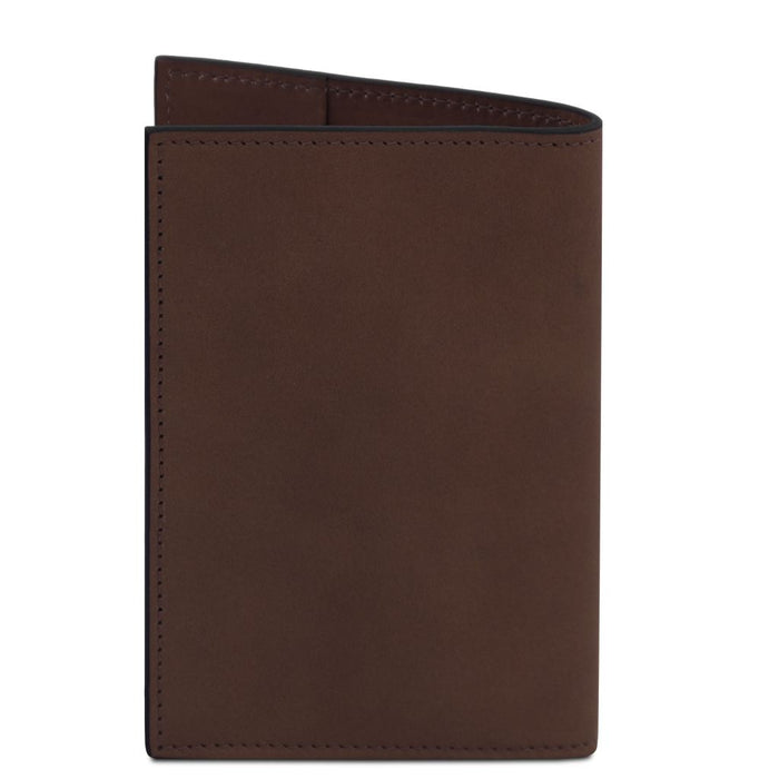 Leather passport cover (TL142605)